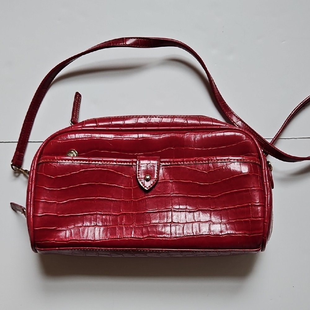 Crossbody Zip Satchel Bag Red Croc Embossed Faux Leather East West Style